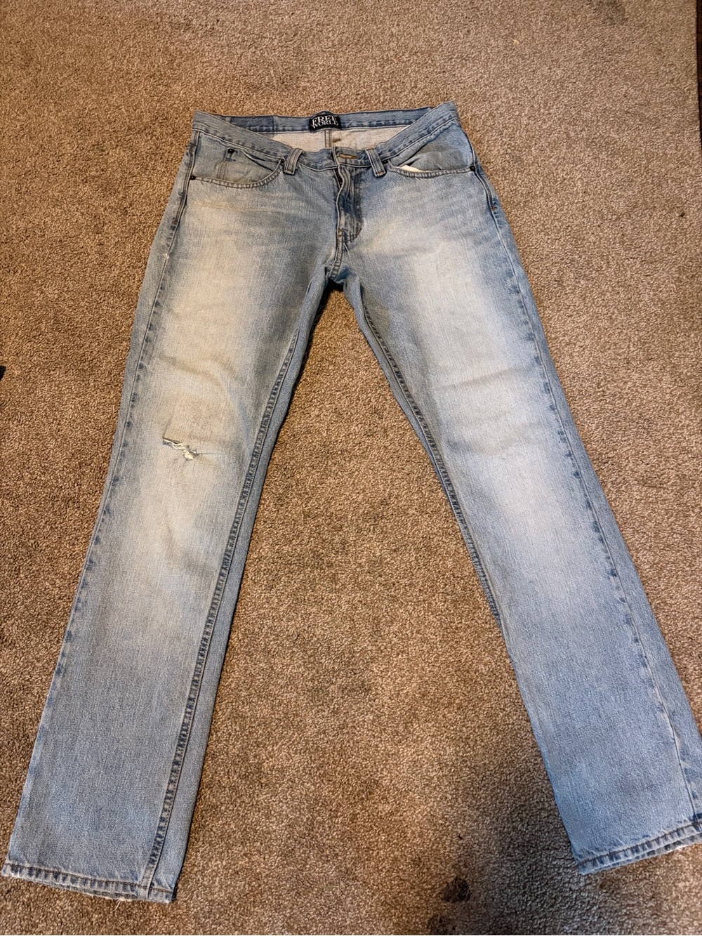 Light Wash Men’s Jeans - Classic Straight Fit